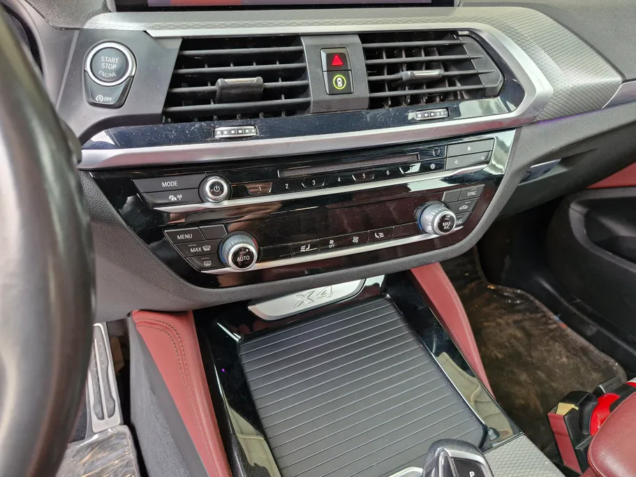 2020 BMW X Series 4 xDrive 30i 