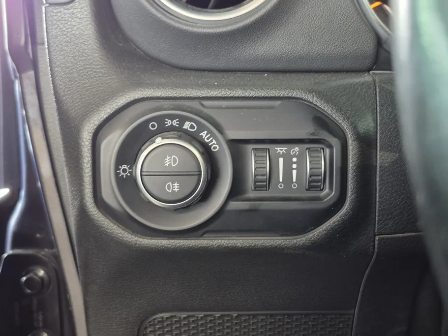 جيب رانجلر انلمتد صحارى 2021 