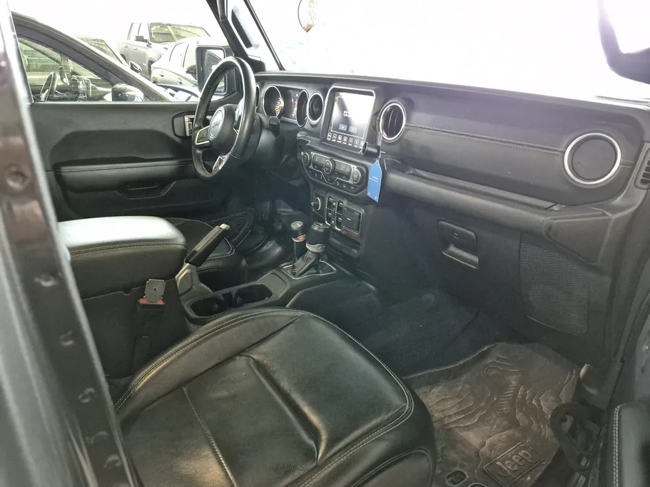 جيب رانجلر انلمتد صحارى 2021 