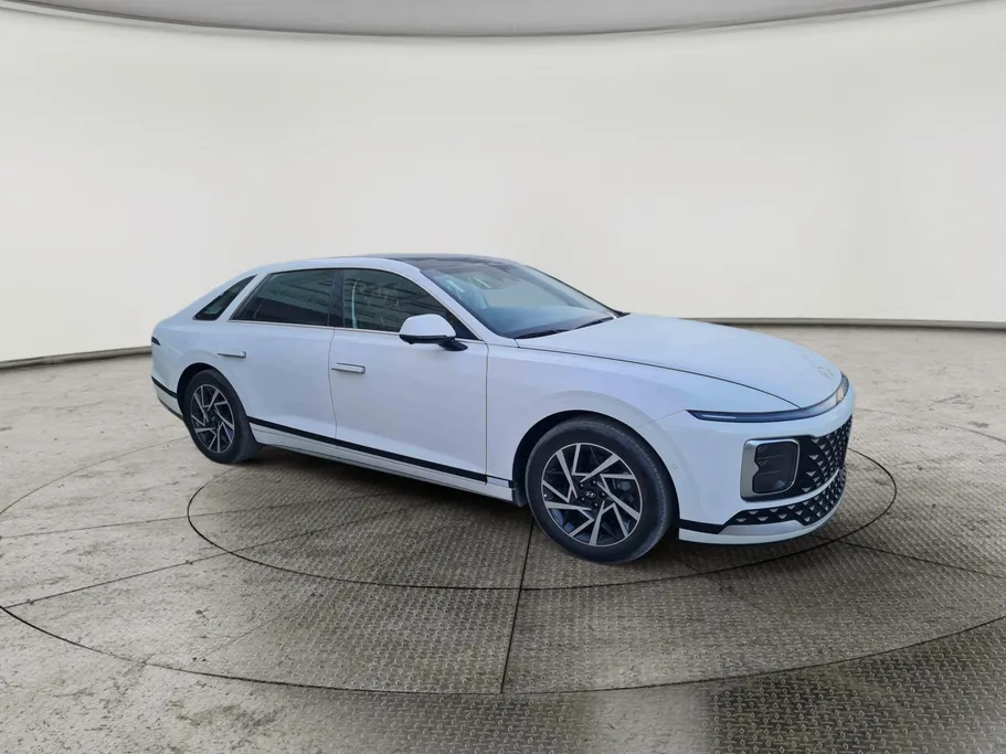 هيونداي ازيرا اكسكلوسف 2025 