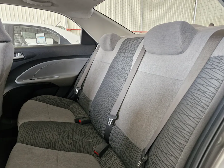 2022 Kia Pegas LX 