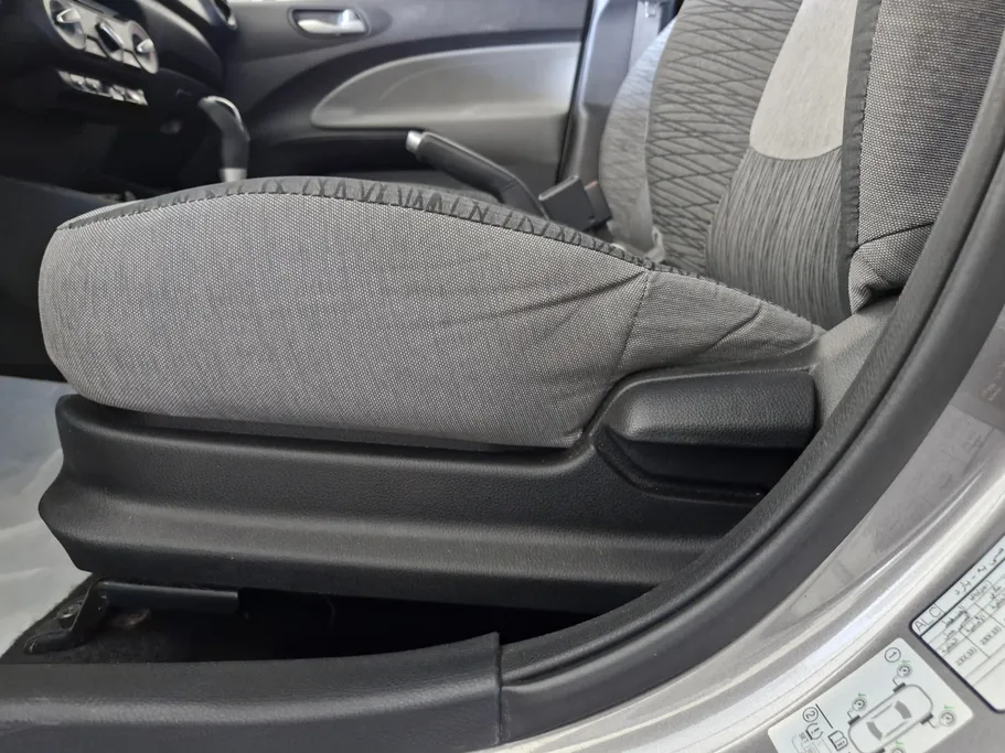 2022 Kia Pegas LX 