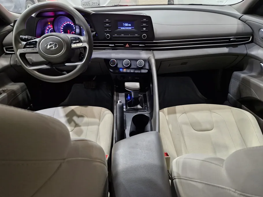2021 Hyundai Elantra Smart 