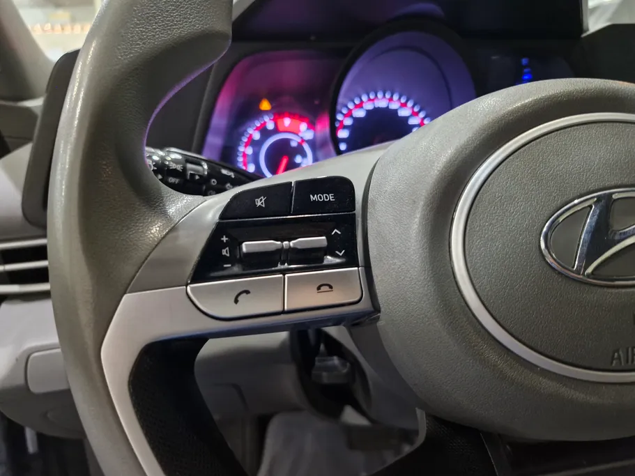 2021 Hyundai Elantra Smart 