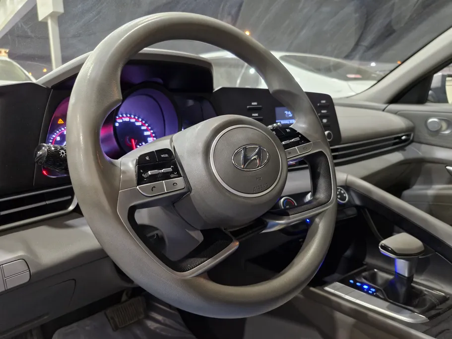 2021 Hyundai Elantra Smart 