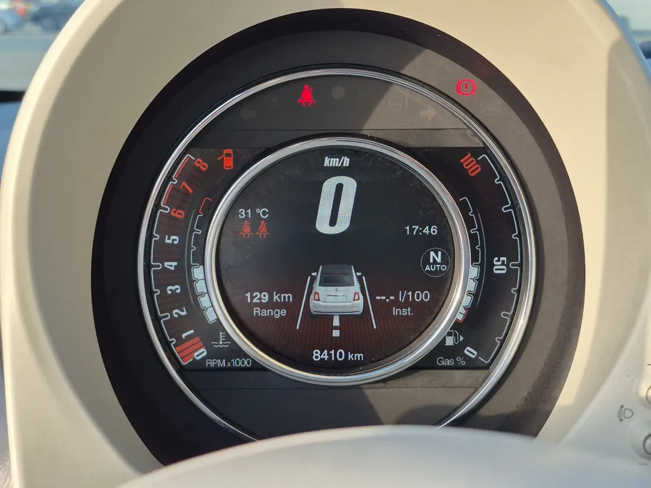 فيات 500 C 2024 