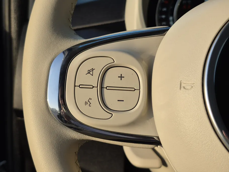 فيات 500 C 2024 