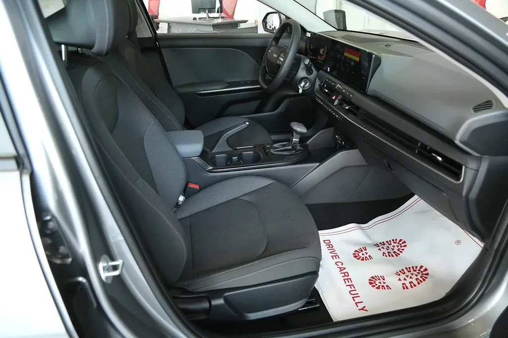 2026 Kia K4 GL 