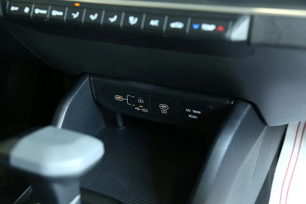2026 Kia K4 GL 