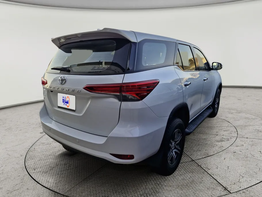 2023 Toyota Fortuner GX2 