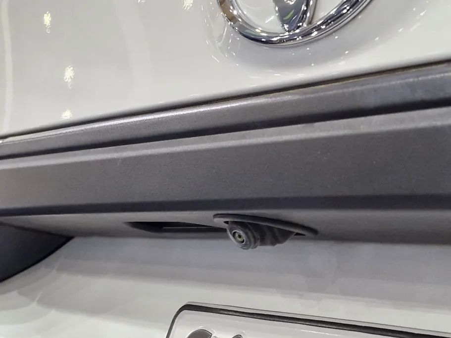 2023 Toyota Yaris  Y 
