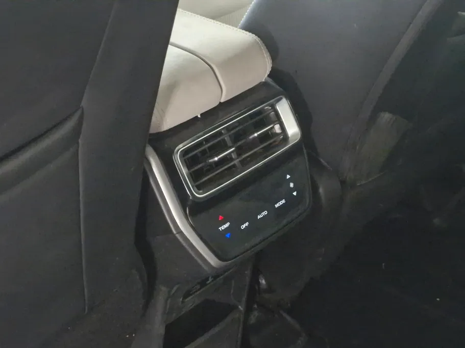 2022 Geely Okavango Full 