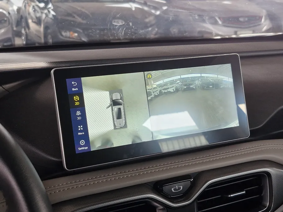 2022 Geely Okavango Full 
