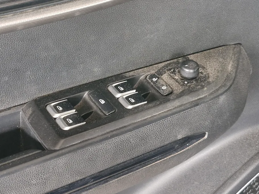 2022 Geely Okavango Full 