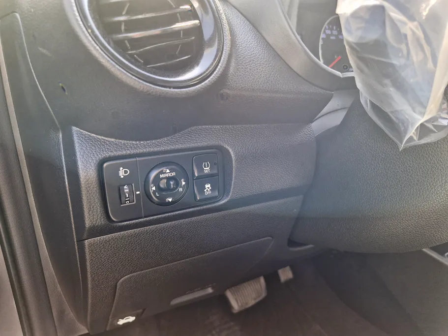 2024 Kia Pegas LX 