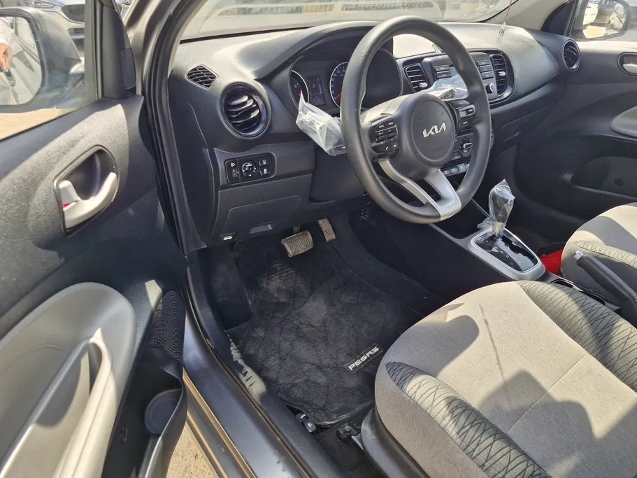 2024 Kia Pegas LX 