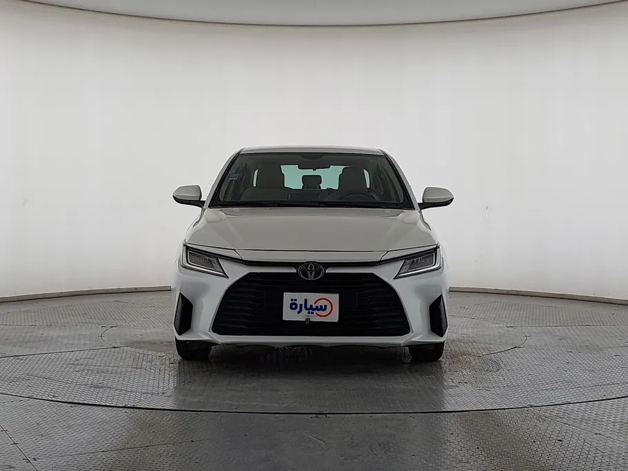 2023 Toyota Yaris  Y 