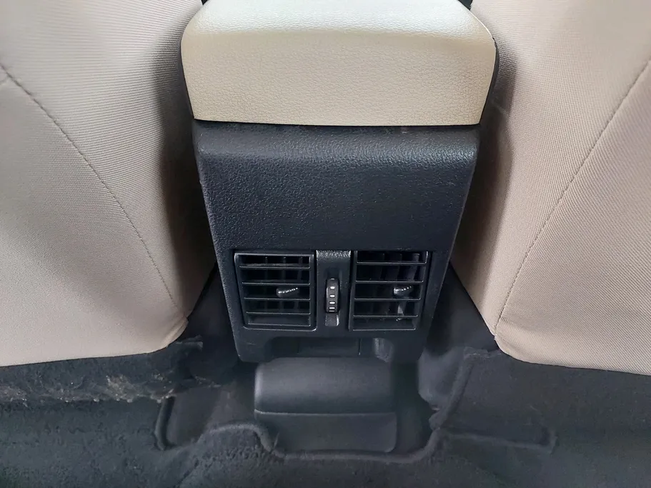 2023 Toyota Yaris  Y 