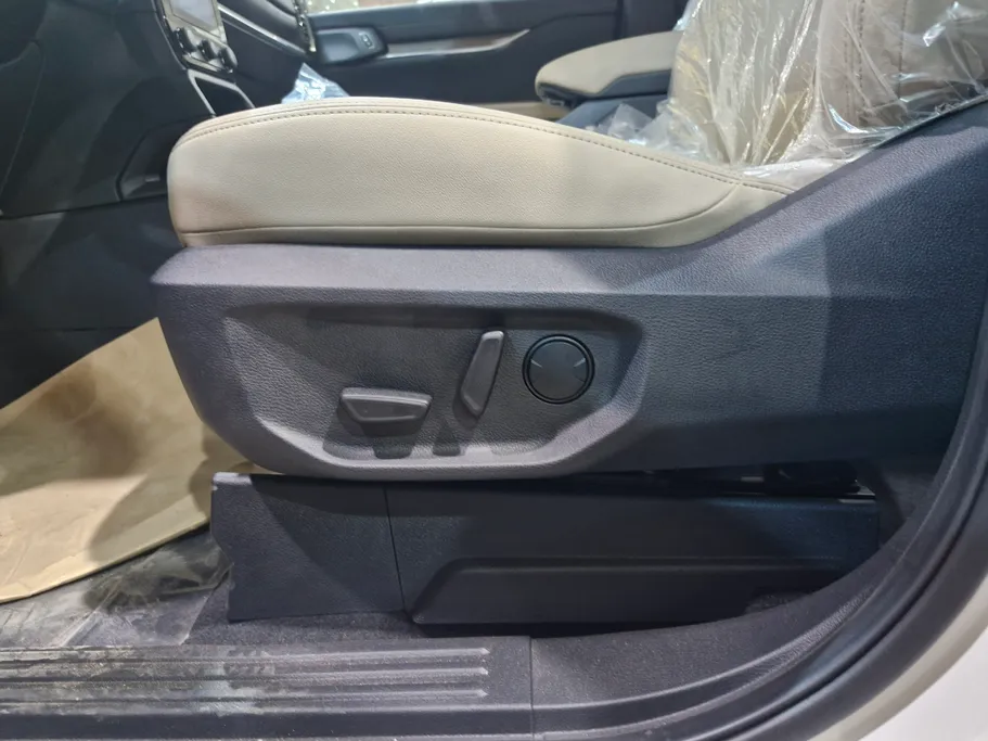 2025 Ford Everest XLT 