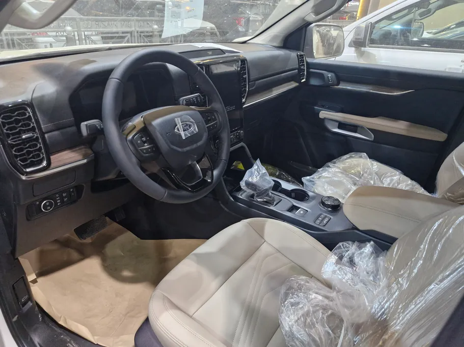 2025 Ford Everest XLT 