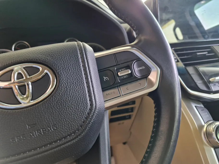 2023 Toyota Land Cruiser GXR3 