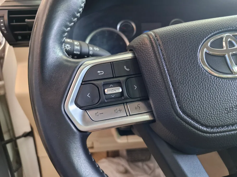 2023 Toyota Land Cruiser GXR3 