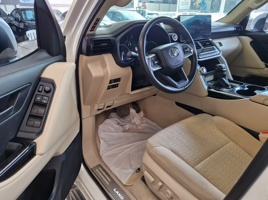 2023 Toyota Land Cruiser GXR3 