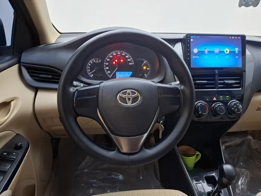 2021 Toyota Yaris  Y 