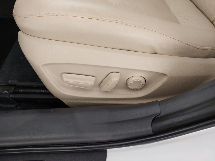 2019 Toyota Camry  Grande 