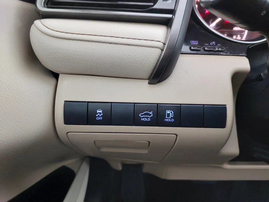 2019 Toyota Camry  Grande 