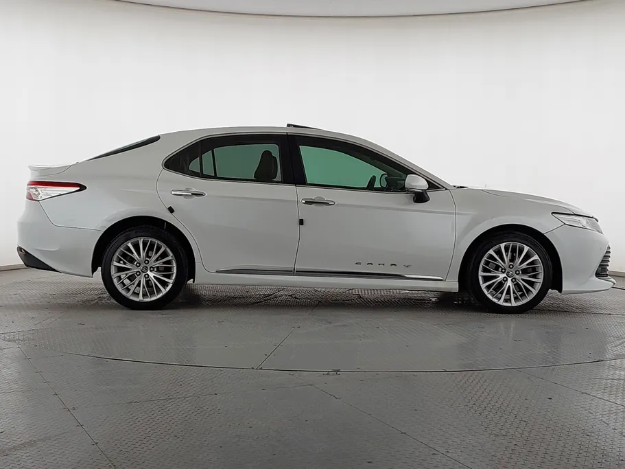 2019 Toyota Camry  Grande 