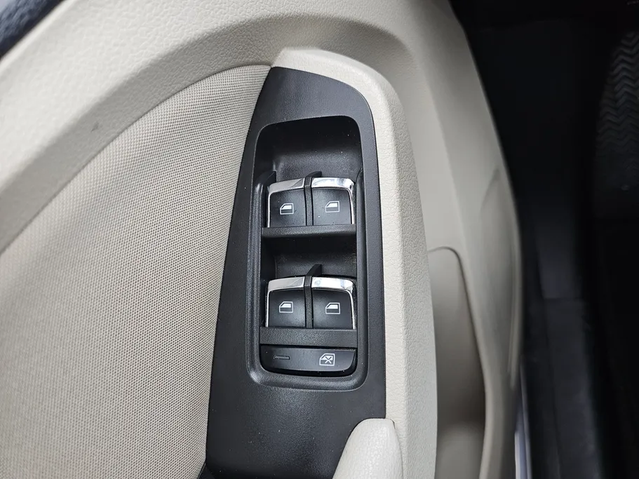 2021 MG RX5 COM 