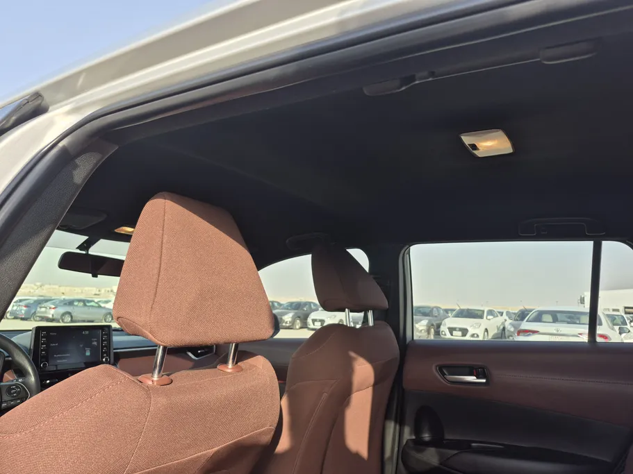 2024 Toyota Corolla Cross LE HEV 