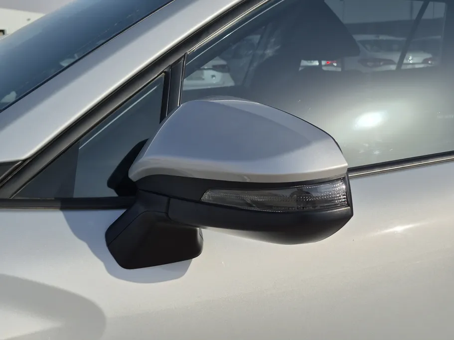 2024 Toyota Corolla Cross LE HEV 