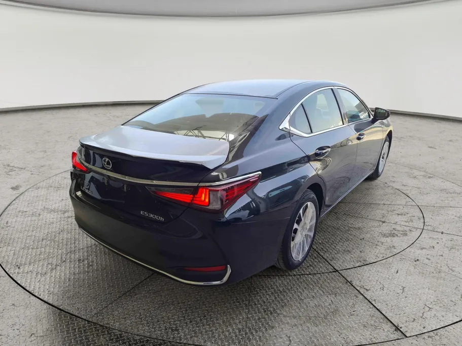 2025 Lexus ES 300 AH Hybrid  