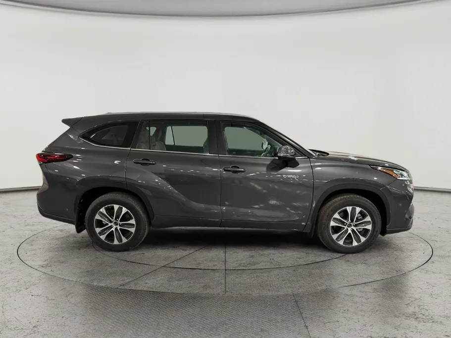 2024 Toyota Highlander GLE 