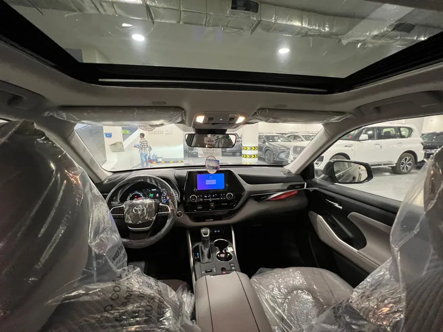 2024 Toyota Highlander GLE 