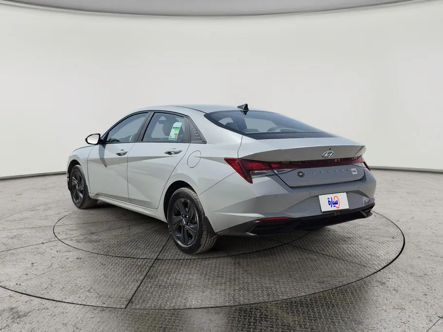 2023 Hyundai Elantra Smart 
