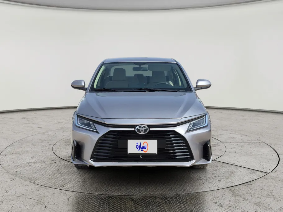 2023 Toyota Yaris  Y 