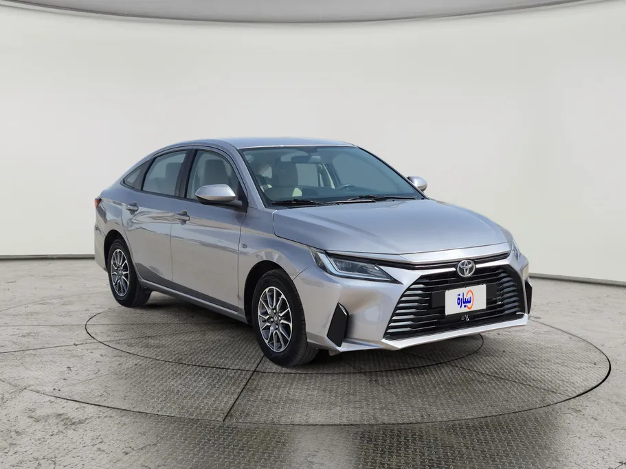 2023 Toyota Yaris  Y 