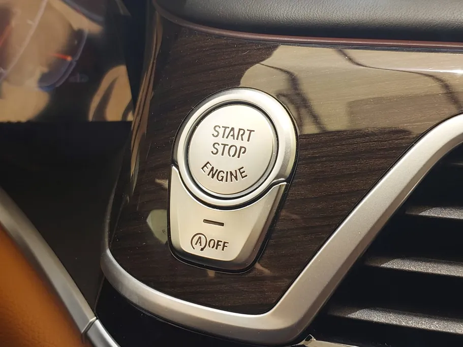 2022 BMW 7 Series 730Li 