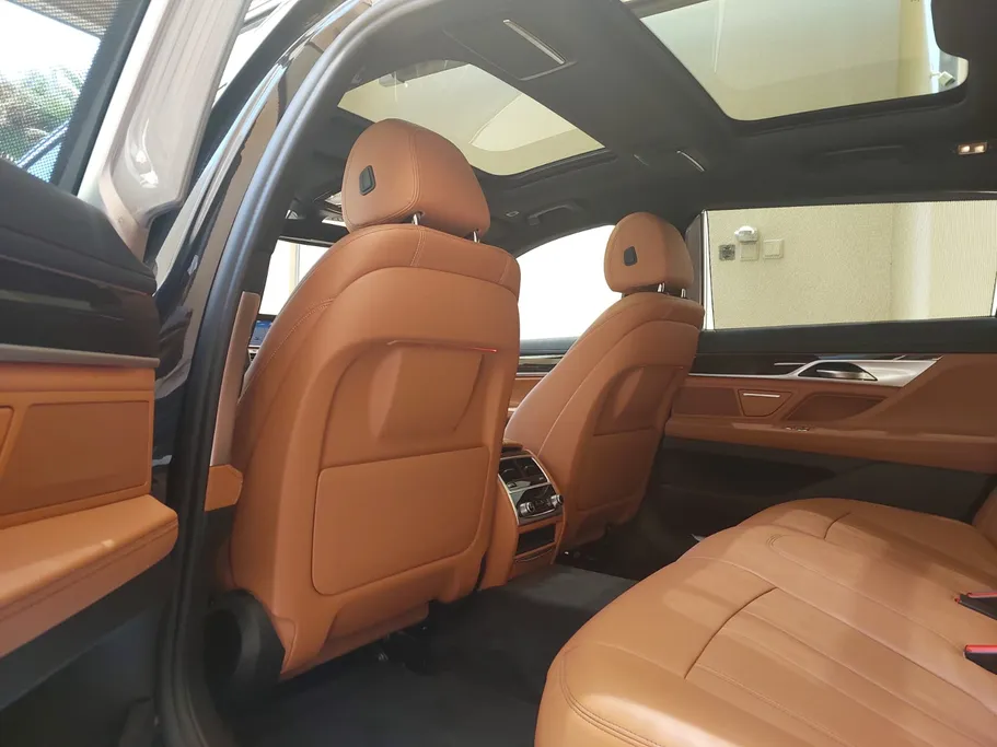 2022 BMW 7 Series 730Li 