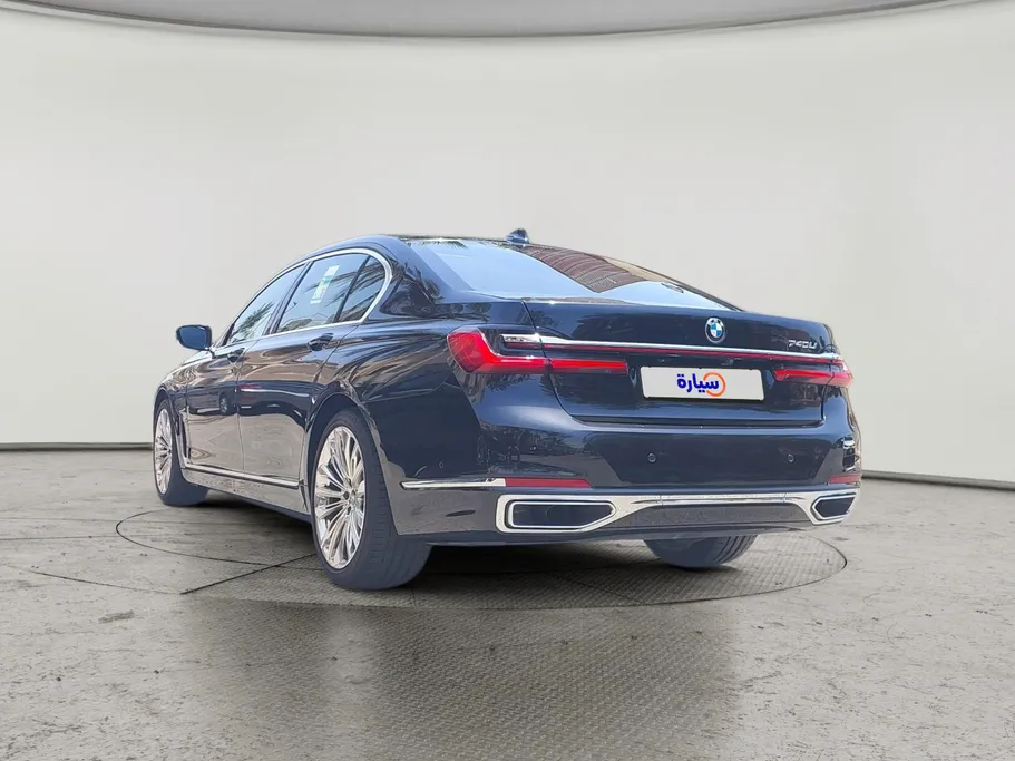2022 BMW 7 Series 730Li 