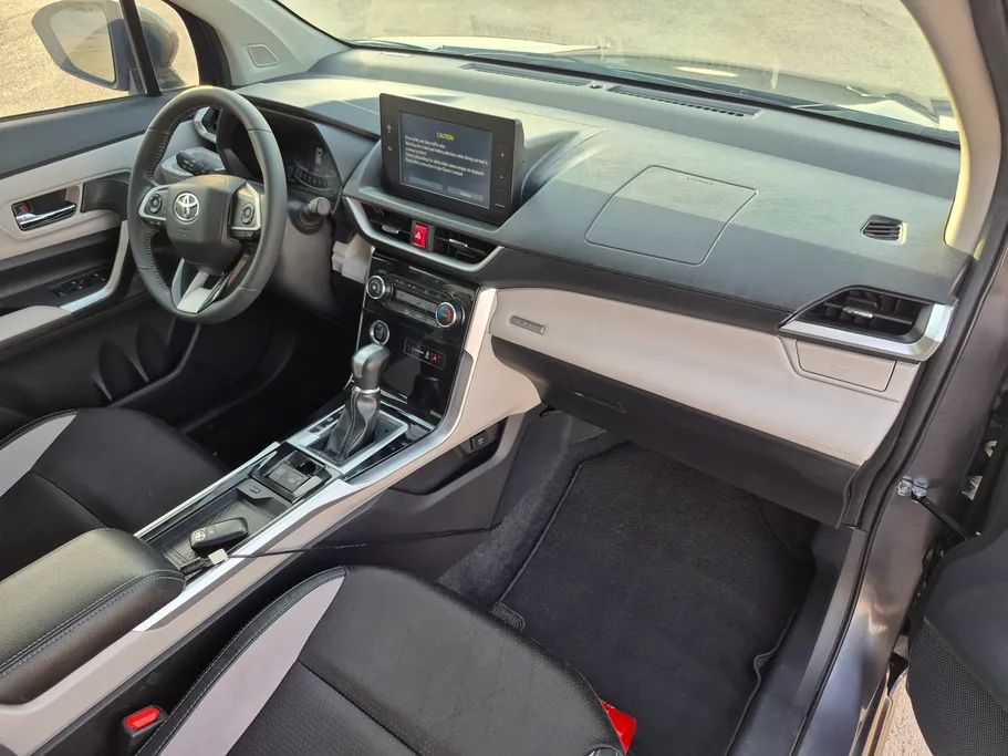 2024 Toyota Veloz GLX 