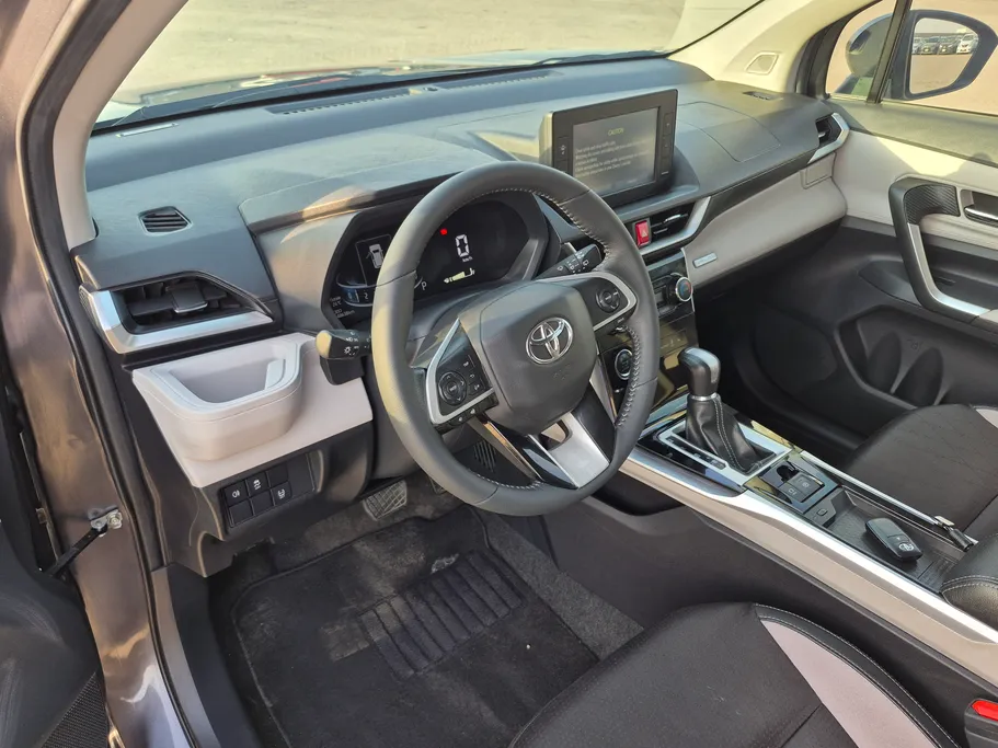2024 Toyota Veloz GLX 