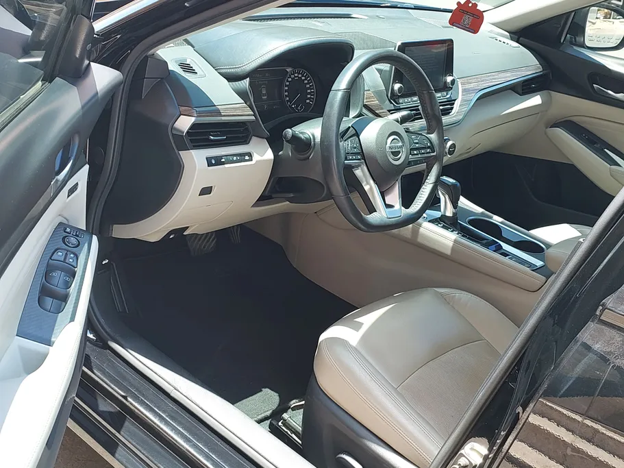 2020 Nissan Altima SL 