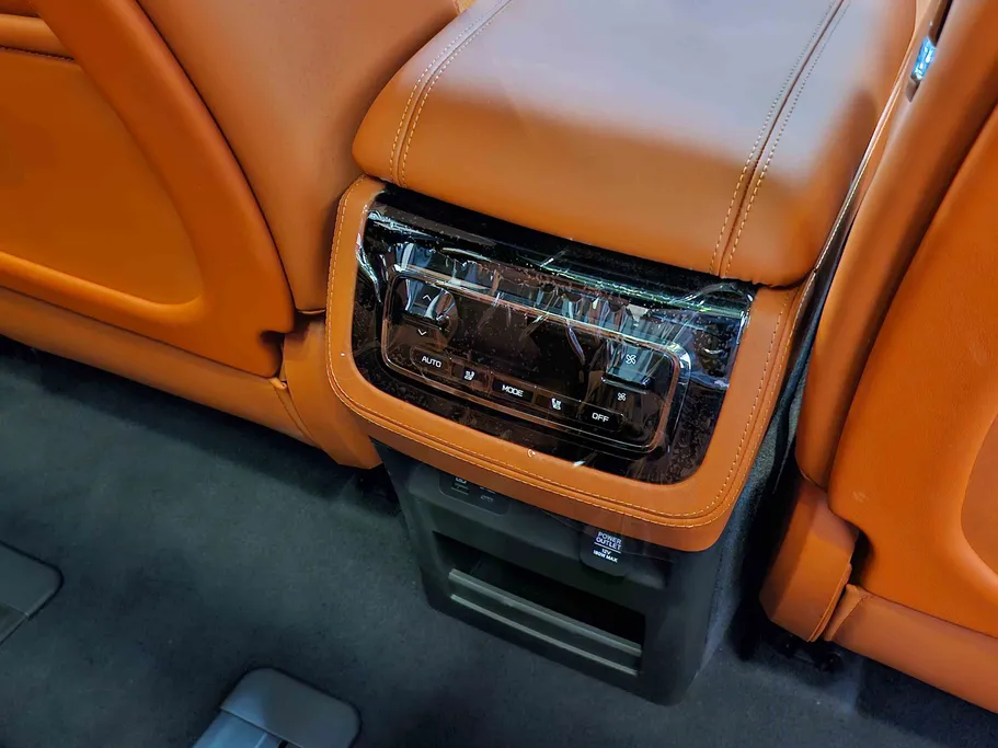 روكس 01 6 Seats VIP 2025 