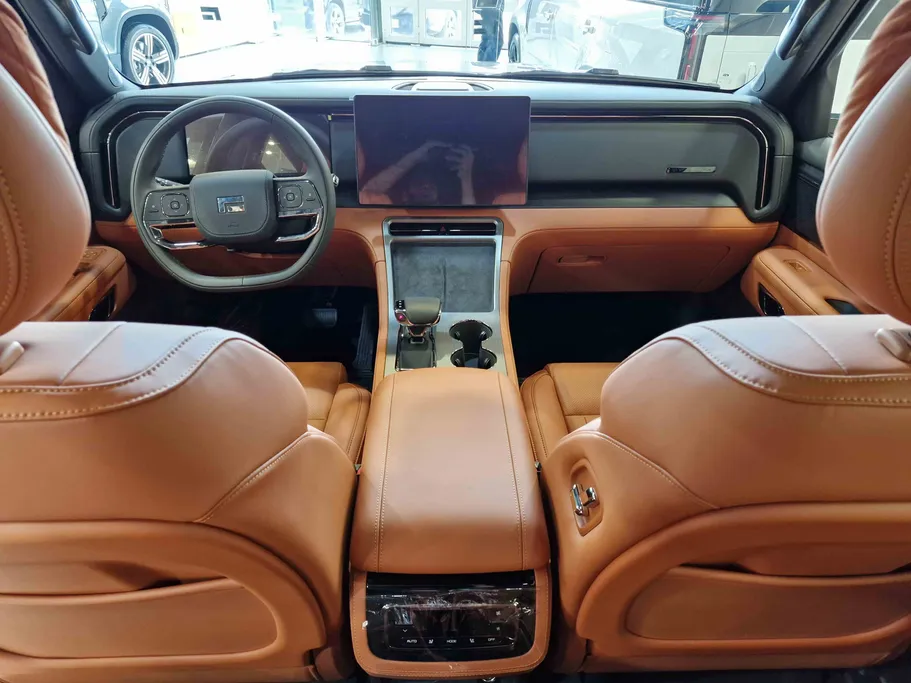 روكس 01 6 Seats VIP 2025 