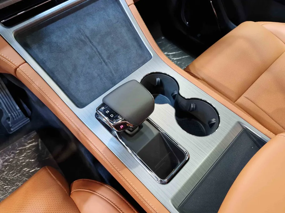 روكس 01 6 Seats VIP 2025 