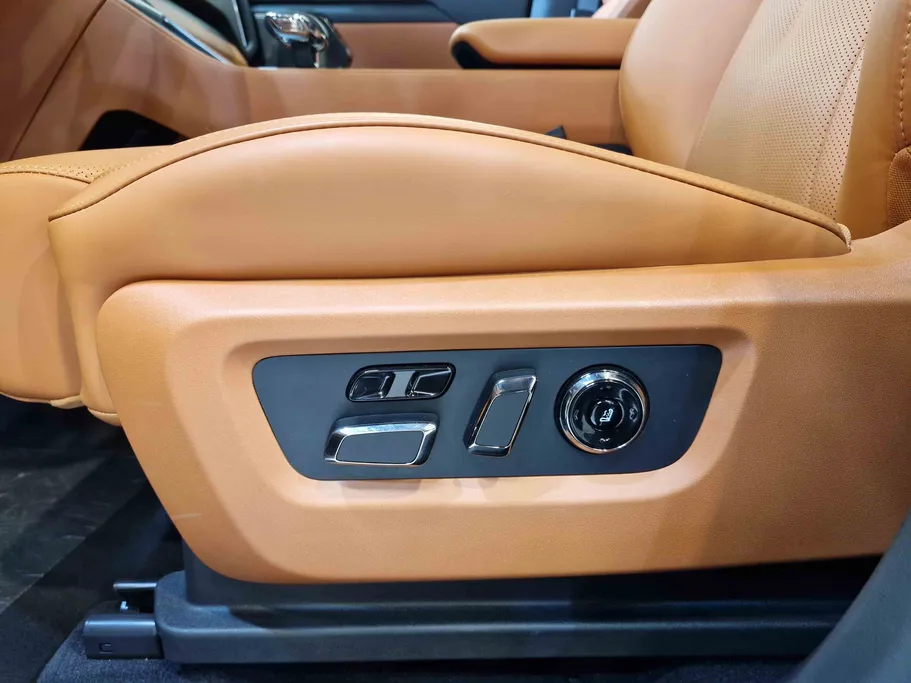 روكس 01 6 Seats VIP 2025 